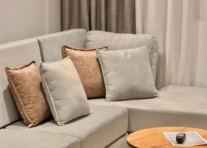 Отель Comfort Kukes