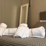 Comfort Kukes