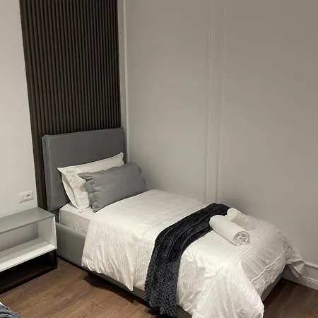 ホテル Comfort Kukës